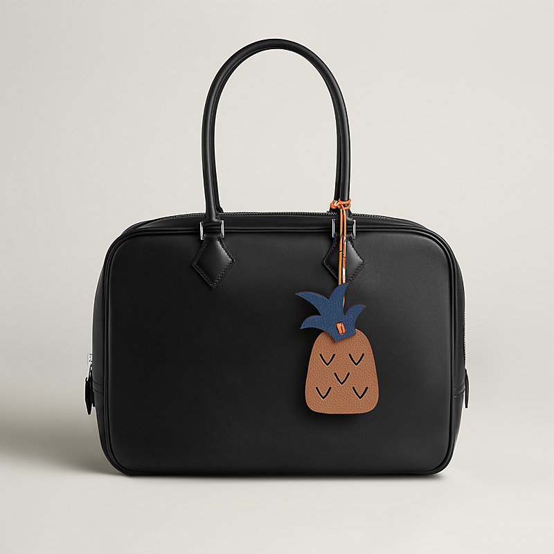 Pineapple and leaf charm | Hermès Mainland China